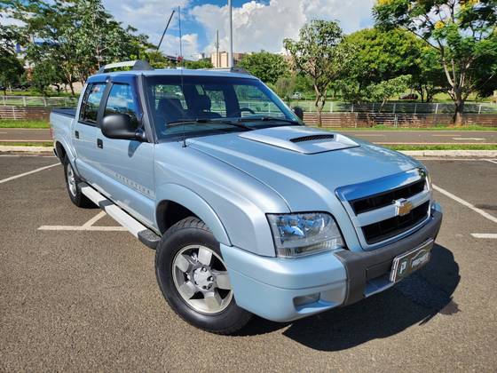 CHEVROLET S10 2.4 MPFI EXECUTIVE 4X2 CD 8V FLEX 4P MANUAL